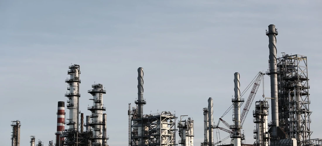 Services Renovasi 3 dirty_industry_stack_factory_2391